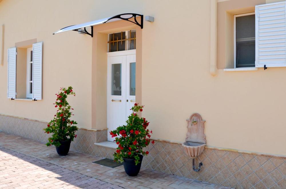 Re Umberto Suite San Salvo Ngoại thất bức ảnh